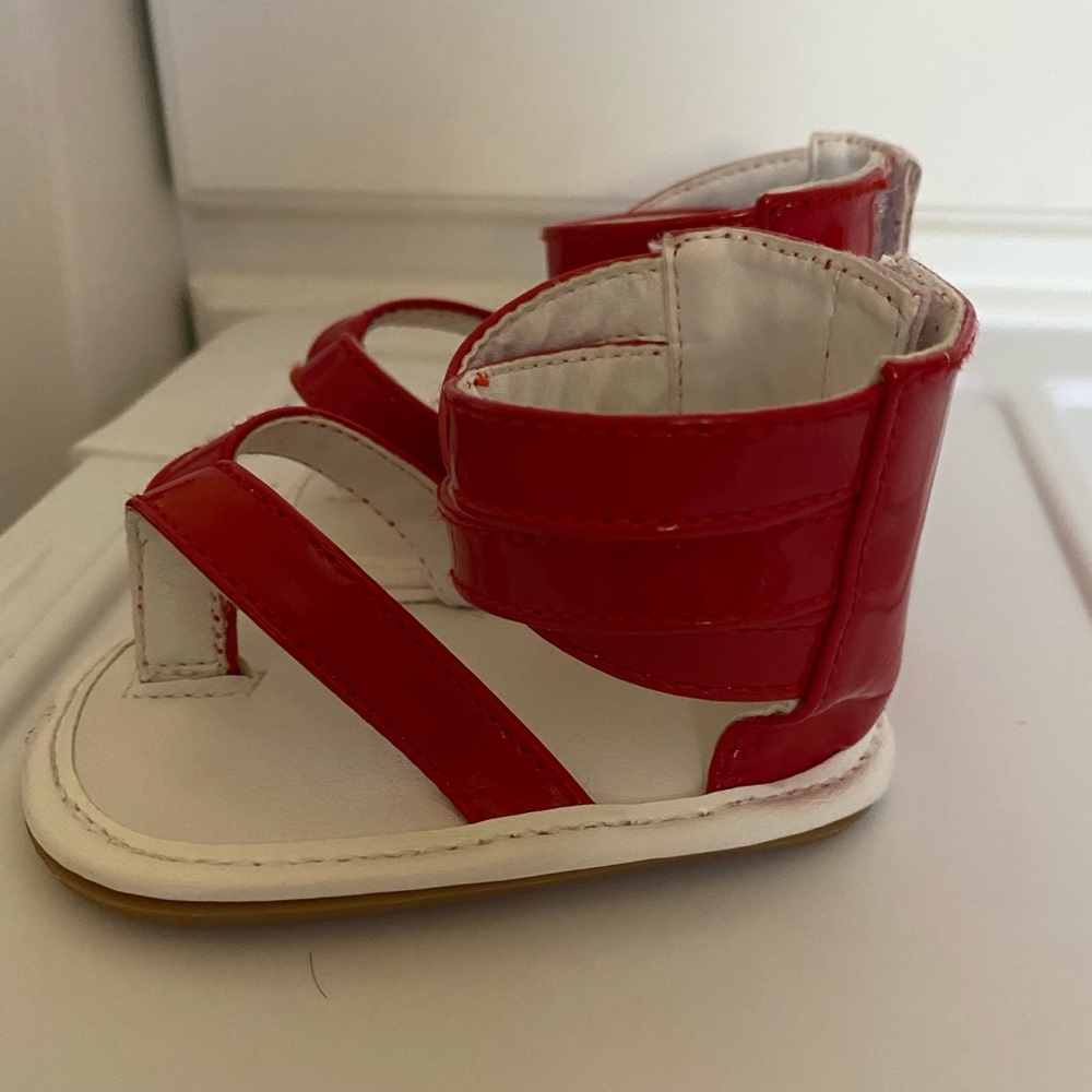 Bebila Sandals size 3.5